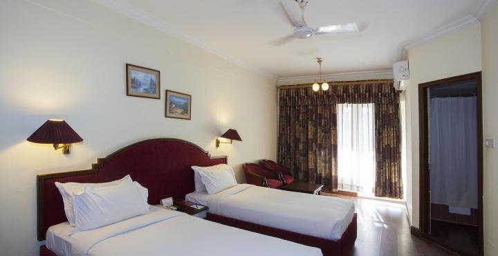Nalapad'S Hotel Bangalore International Bagian luar foto