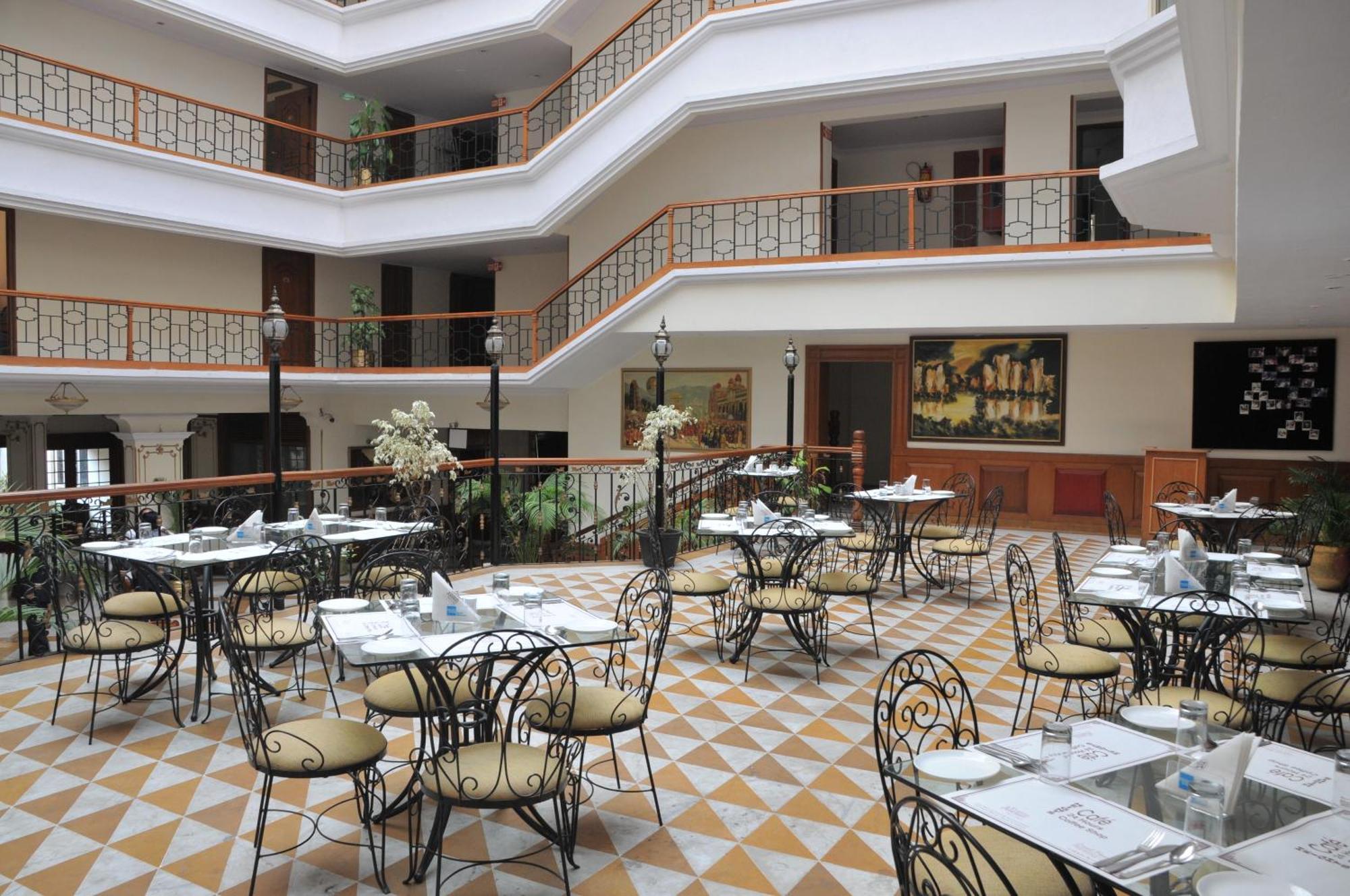 Nalapad'S Hotel Bangalore International Bagian luar foto