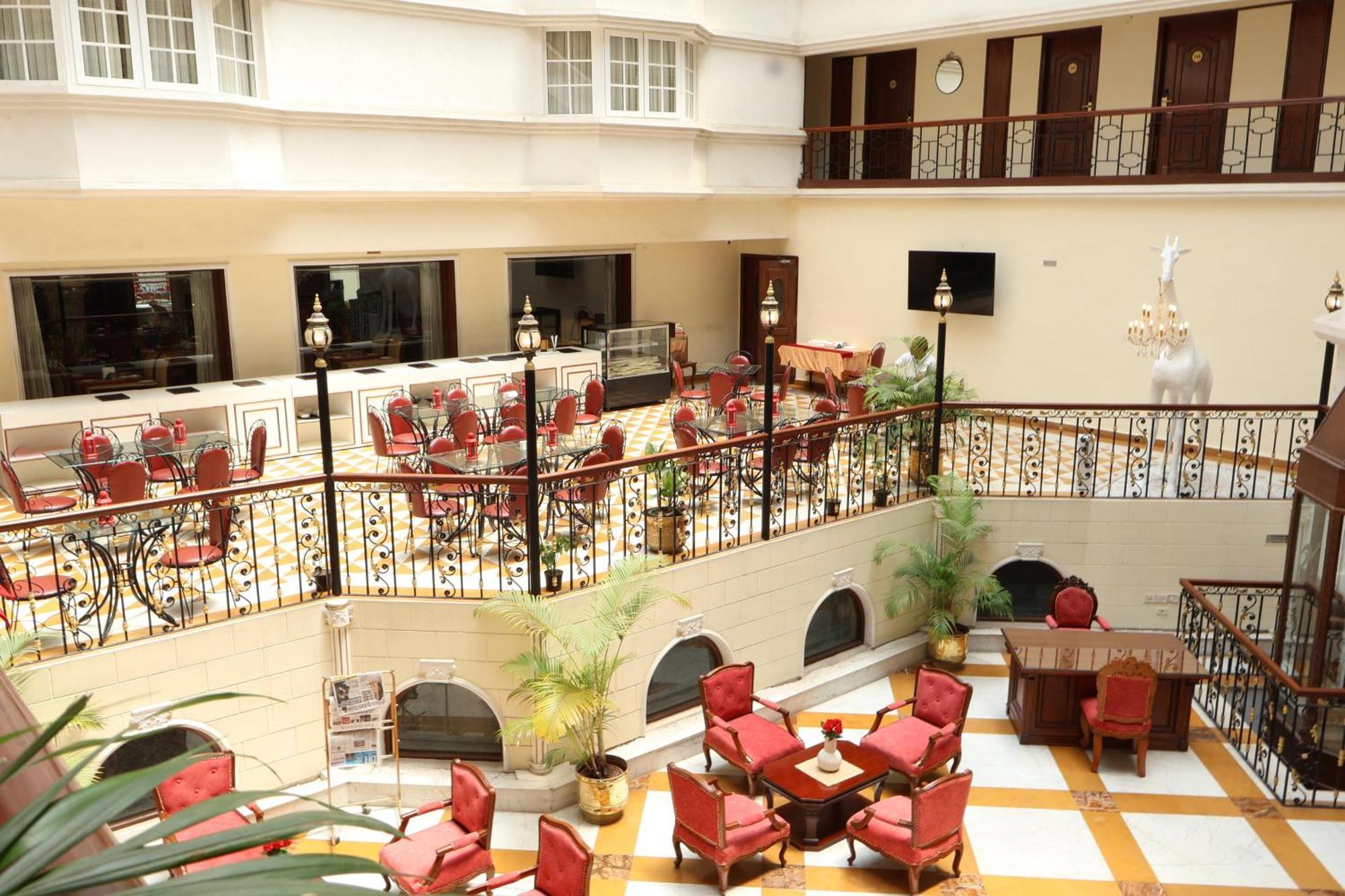 Nalapad'S Hotel Bangalore International Bagian luar foto