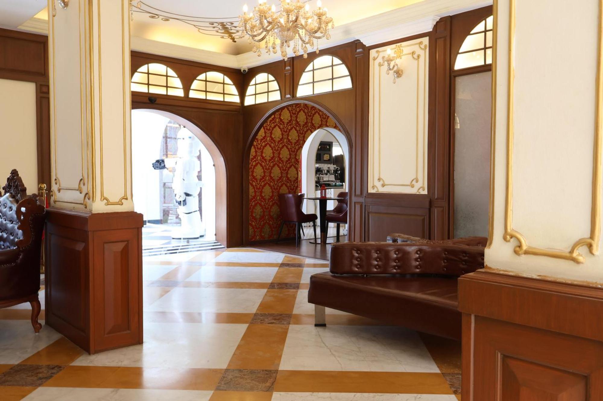 Nalapad'S Hotel Bangalore International Bagian luar foto