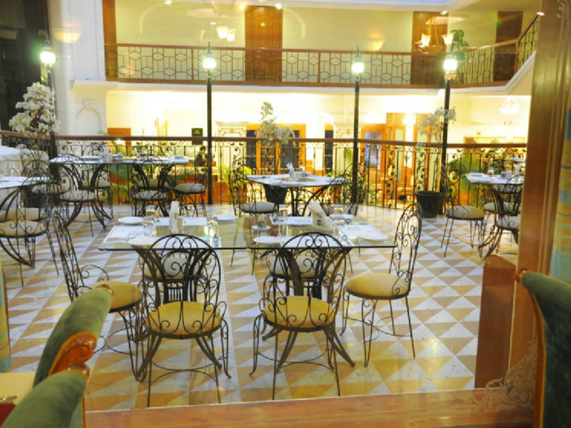 Nalapad'S Hotel Bangalore International Bagian luar foto